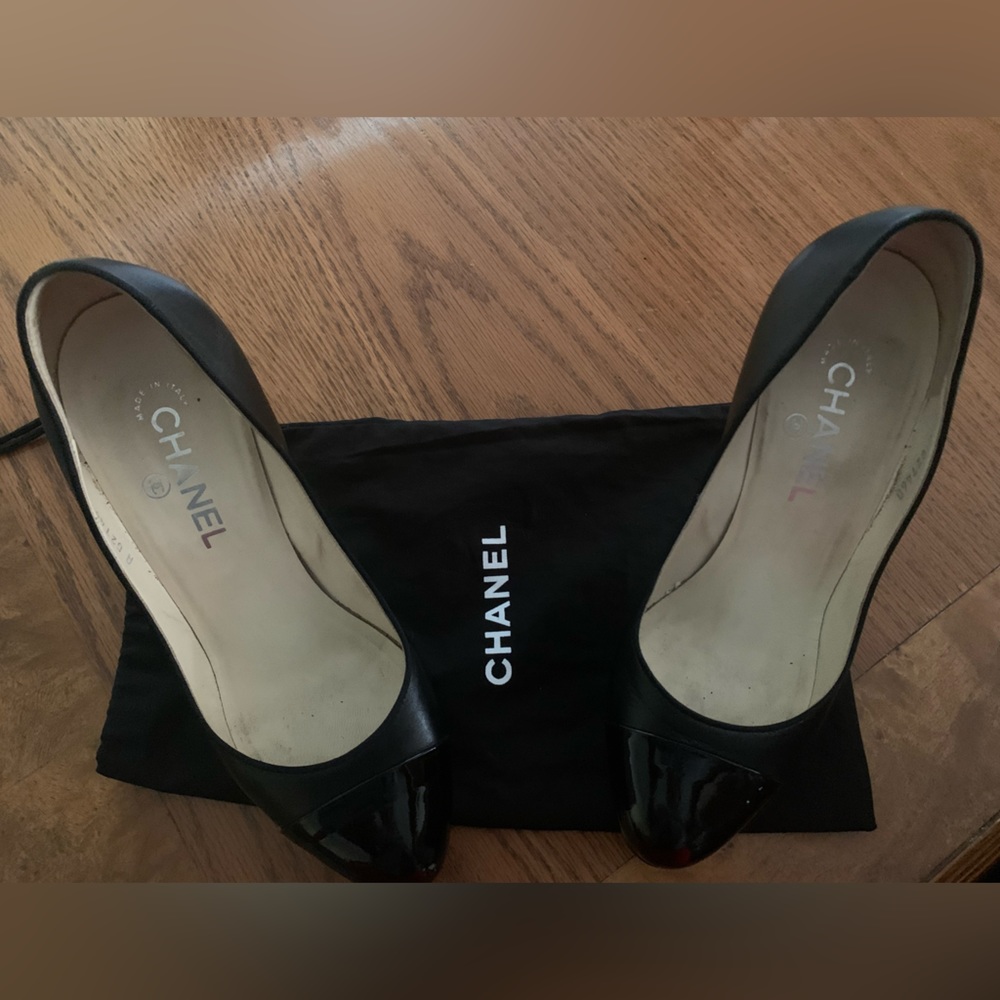 Chanel Black Cap Toe Leather Pumps Heels